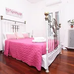 Luccil\'S Home Downtown