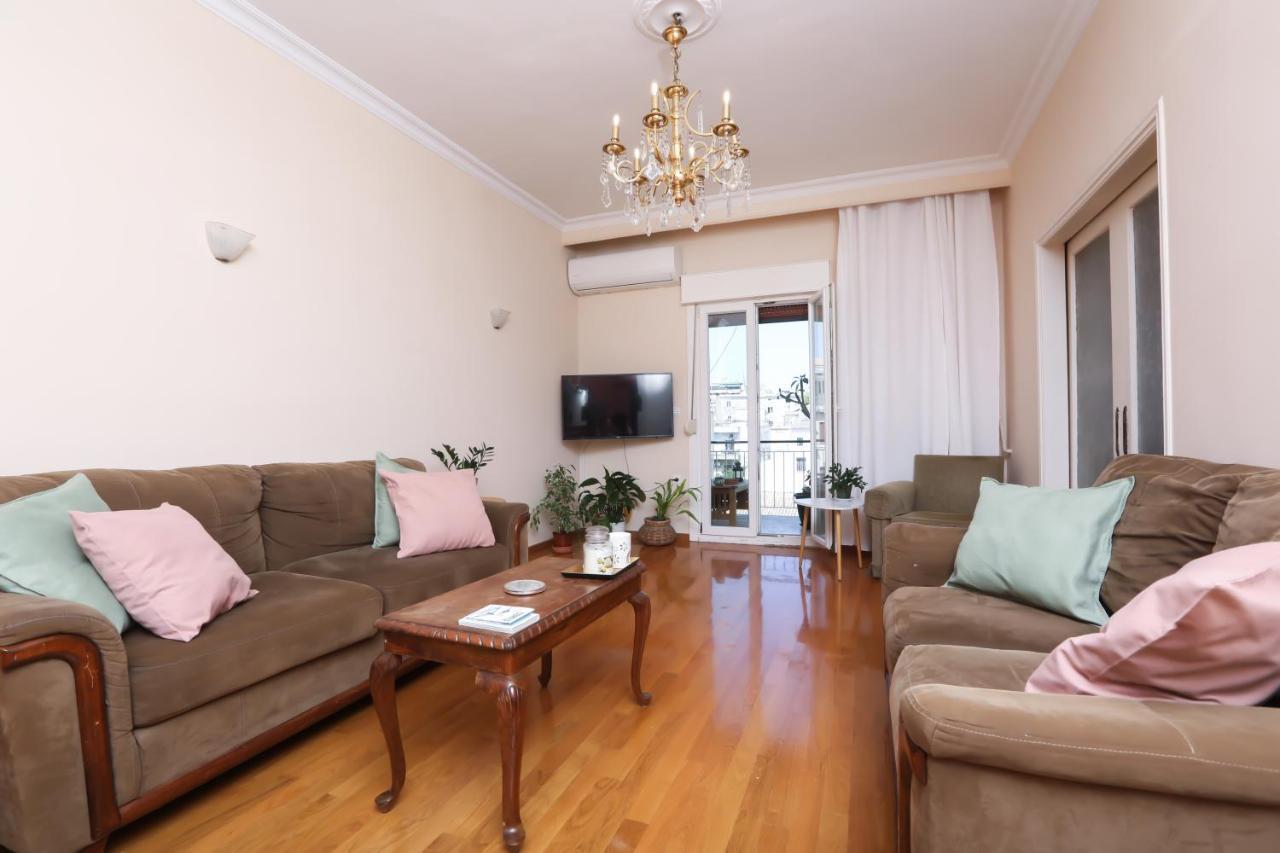 Luccil's Downtown Apartment Corfu (city)